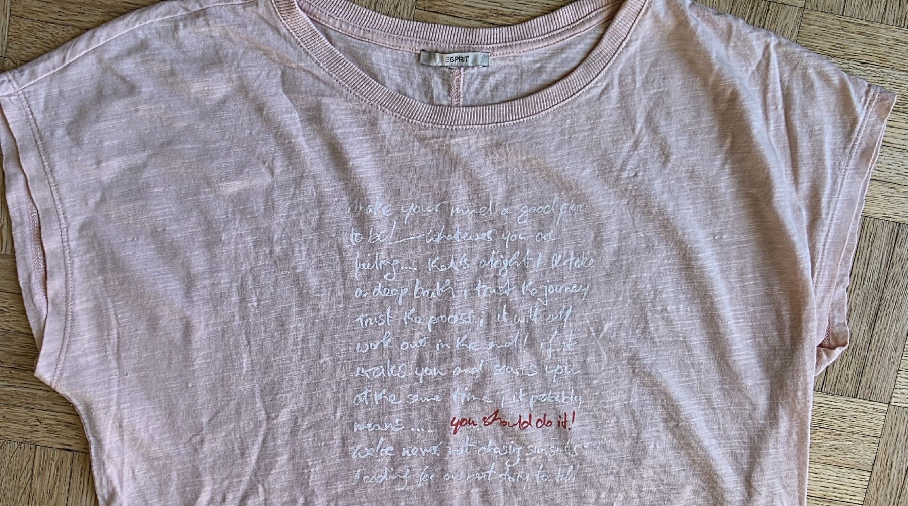 T-Shirts: Tshirt Rose clair Esprit – Gebraucht aus Yverdon-les-Bains von van_dq65 1