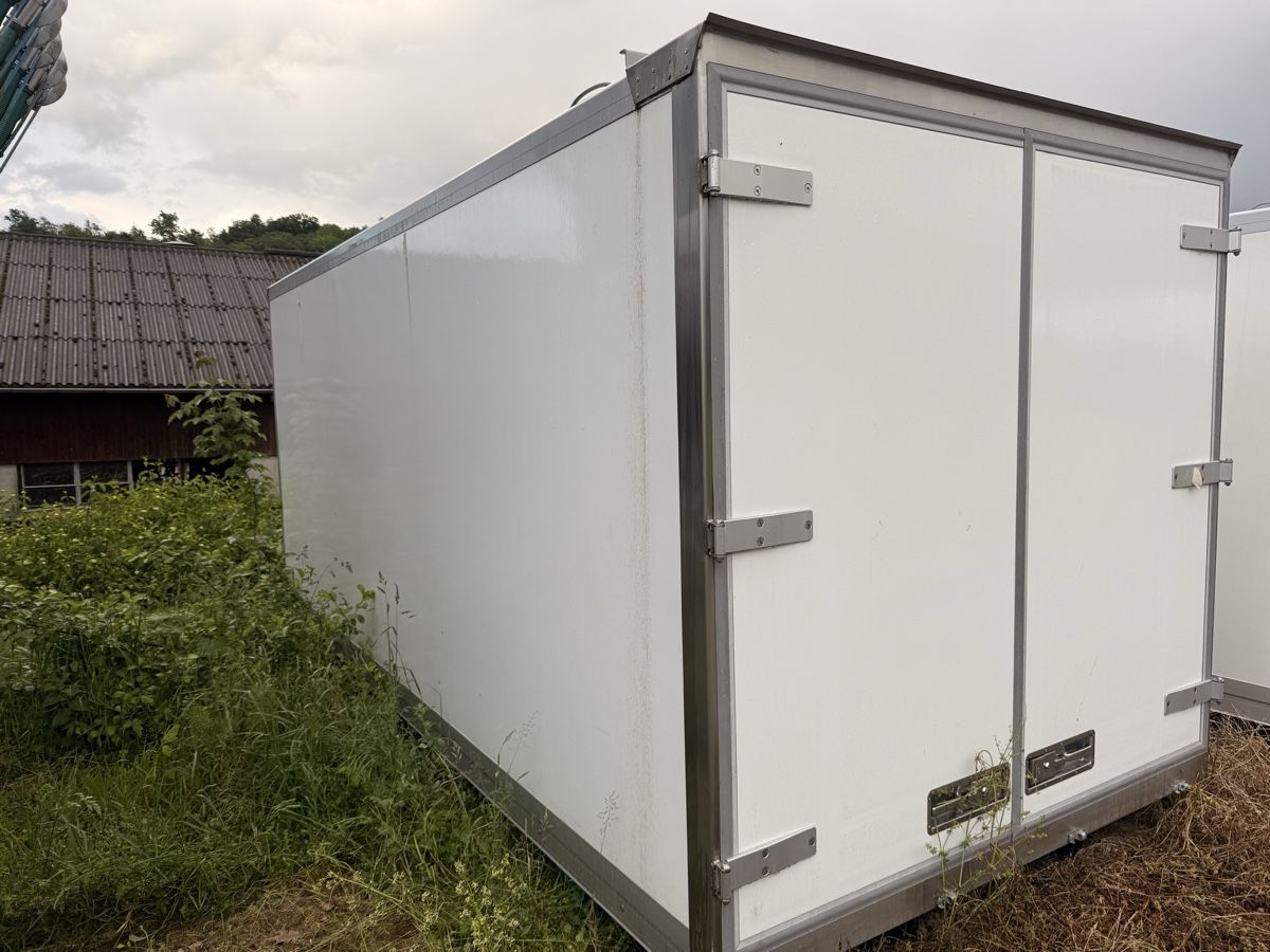Contenitori edile: Container, Camper-Wohnmobil, Traktor, Anhänger, Umbau – Usato da Dottikon venduto da Foedu 1