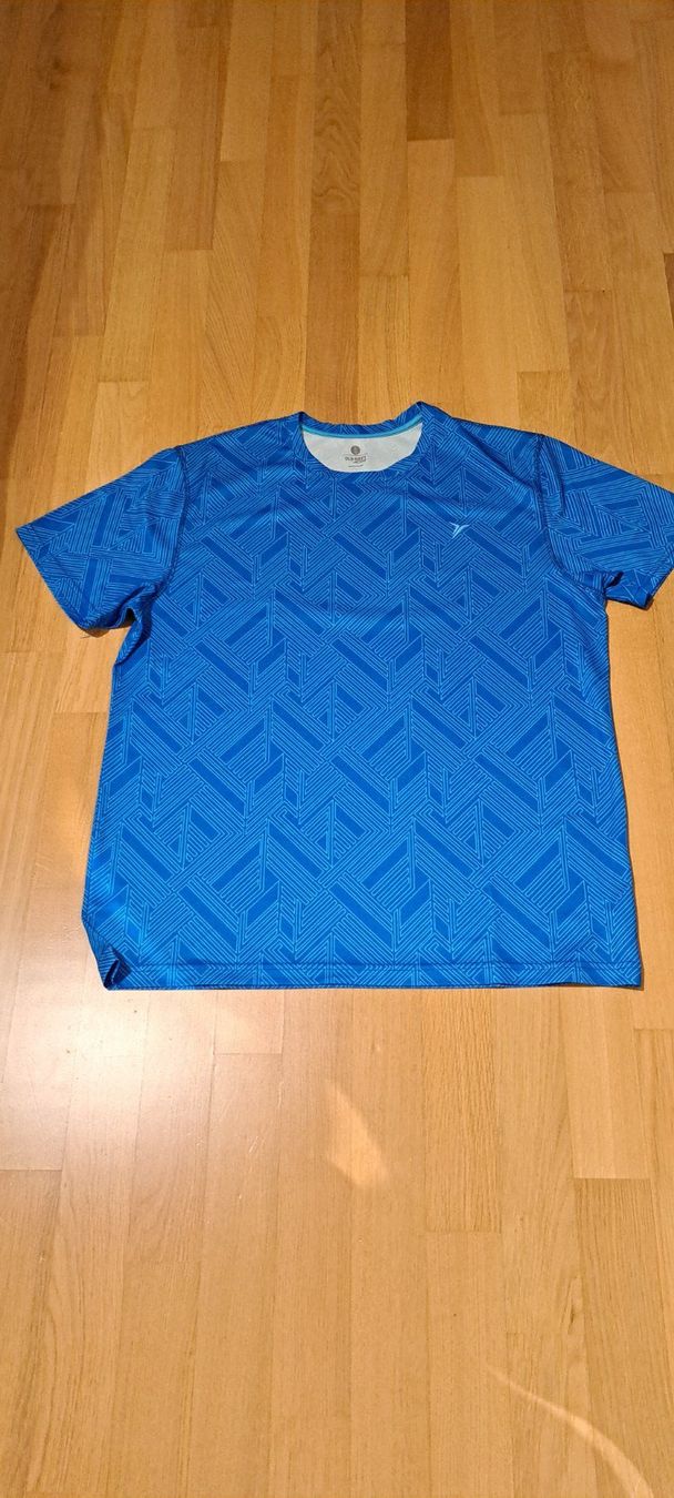 T-shirt: Old Navy, t-shirt bleu – Nuovo (secondo la descrizione) da Lussery-Villars venduto da pousinete02 1