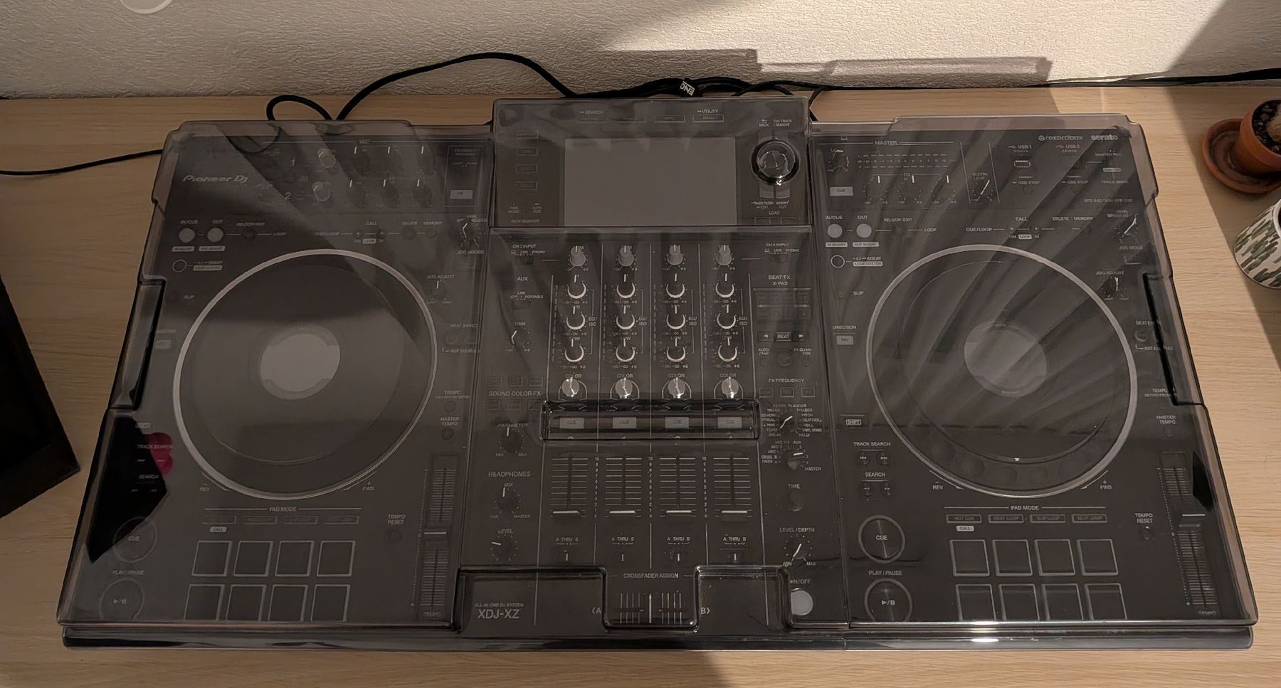 Pioneer Platines de mixage: XDJ-XZ inkl. Decksaver & Case – Neuf (Voir description) à Oberrohrdorf par yansei 2