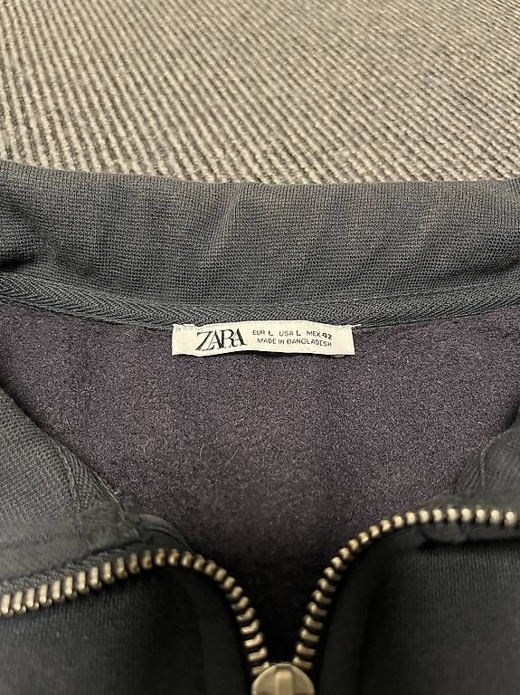 Maglioni & Felpe: Pullover navy blue Zara – Usato da Brügg, BE venduto da Melvin_Crty 2