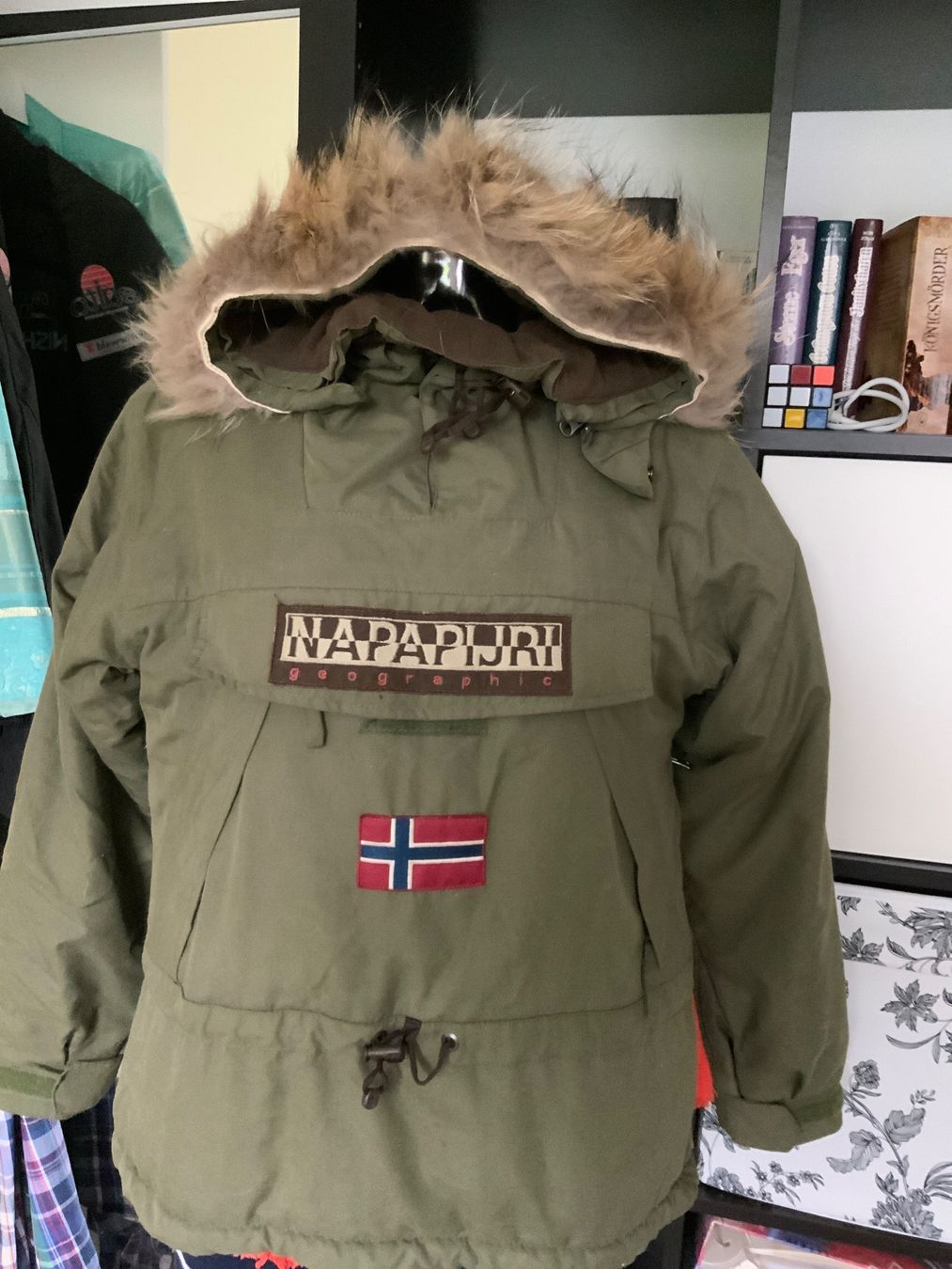 Napapijri Giacche: Damen jacke gr M – Usato da Langnau am Albis venduto da Judithsebi 4