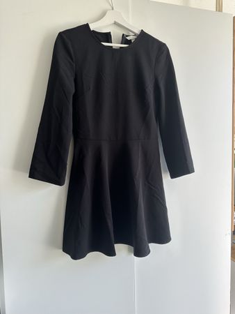 Schwarzes H&M Kleid, Grösse XS - perfekt für den Herbst!