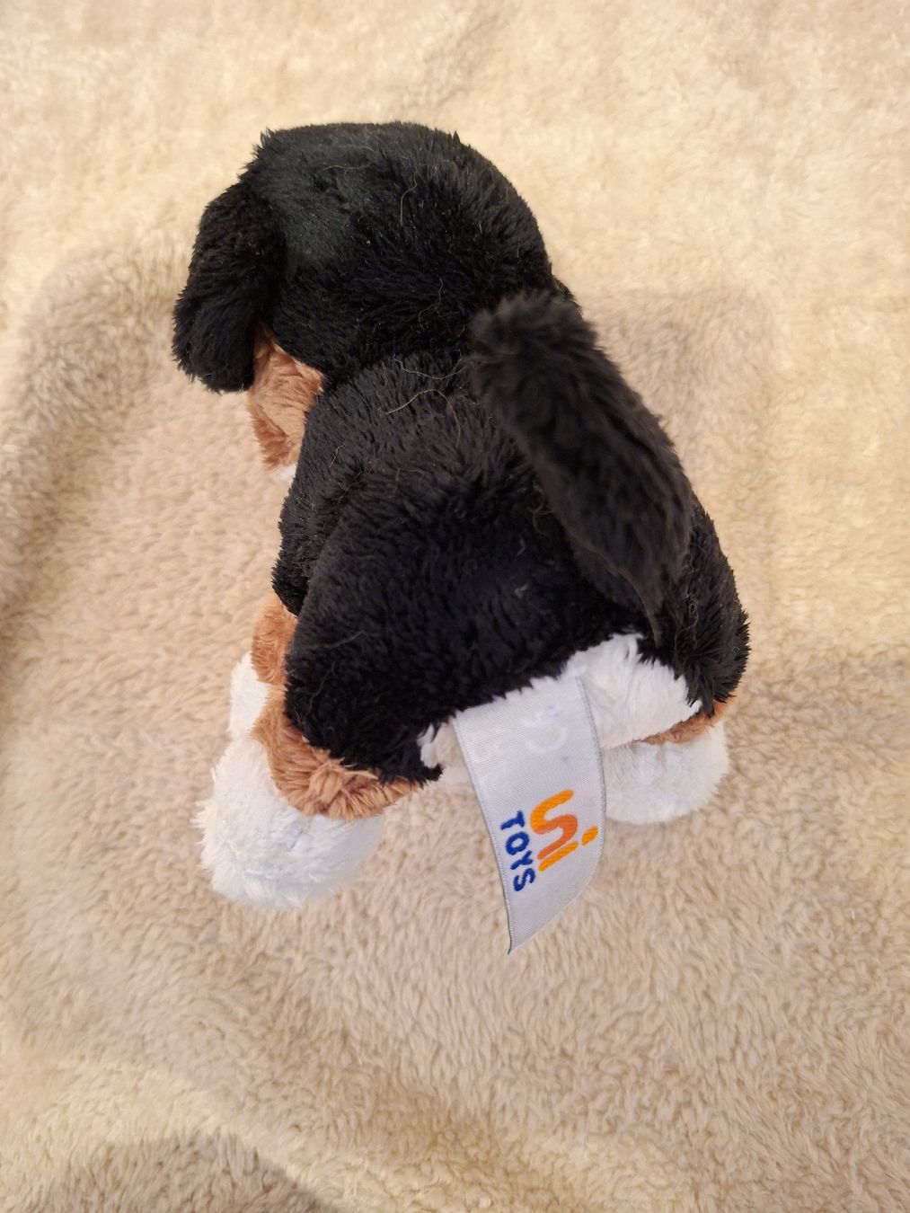 Jouets: Plüschtiere; 2 Hunde – D'occasion à Thörigen par leo_55vw 2