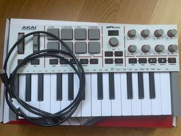 Akai Professional MPK mini IV MIDI Controller