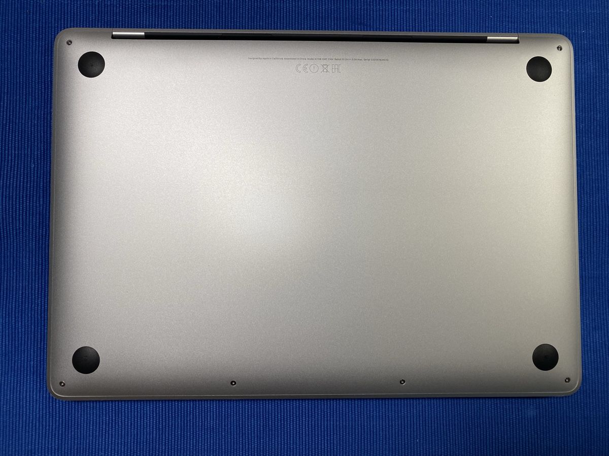 Apple Portables: MacBook Pro 13,3“ 256GB – D'occasion à Hombrechtikon par Loollaan 8