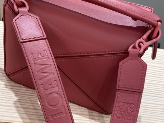 Loewe Taschen für Damen: Loewe Puzzle Mini Tasche, plumrose, Neuwertig – Neu (gemäss Beschreibung) aus Zürich von LittleRaiinbow 4