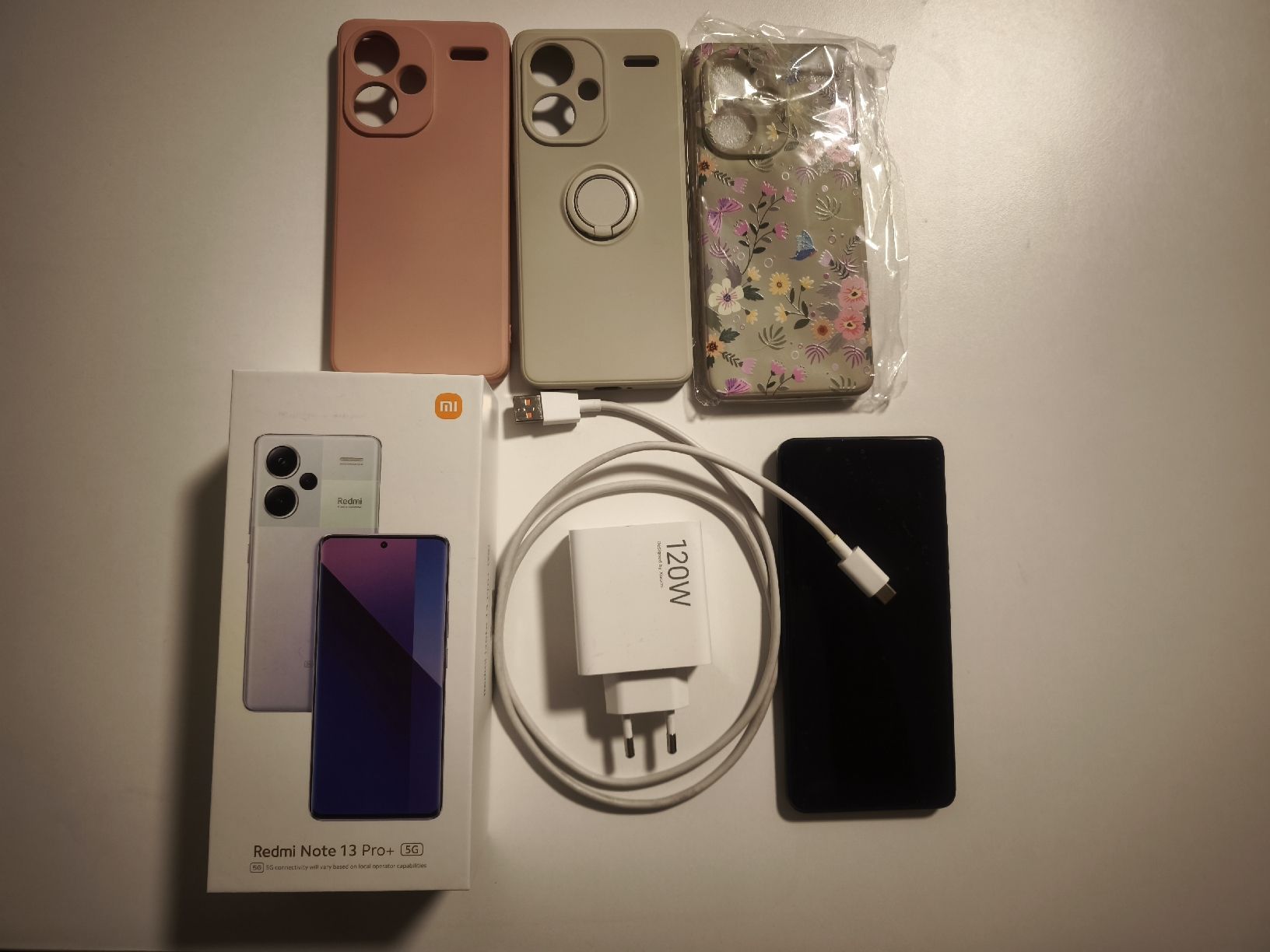Xiaomi Telefoni cellulari / Smartphones: Xiaomi Redmi Note 13 pro+ Schwarz  – Usato da Murten venduto da pla_j9qh