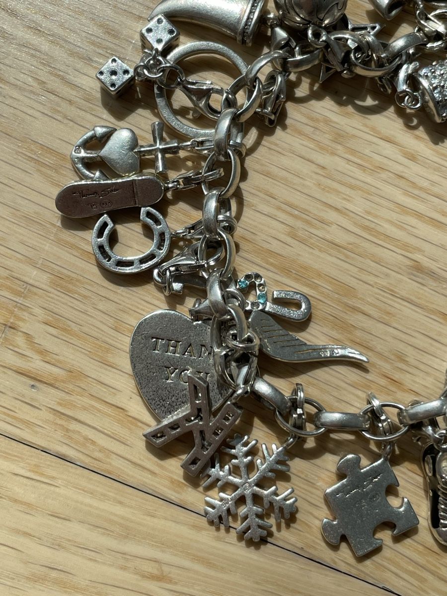 Thomas Sabo Armbänder & -reifen: Charm Armband Thomas Sabo silber,  mit 25 Charms – Gebraucht aus Corcelles NE von gingerbrain 3