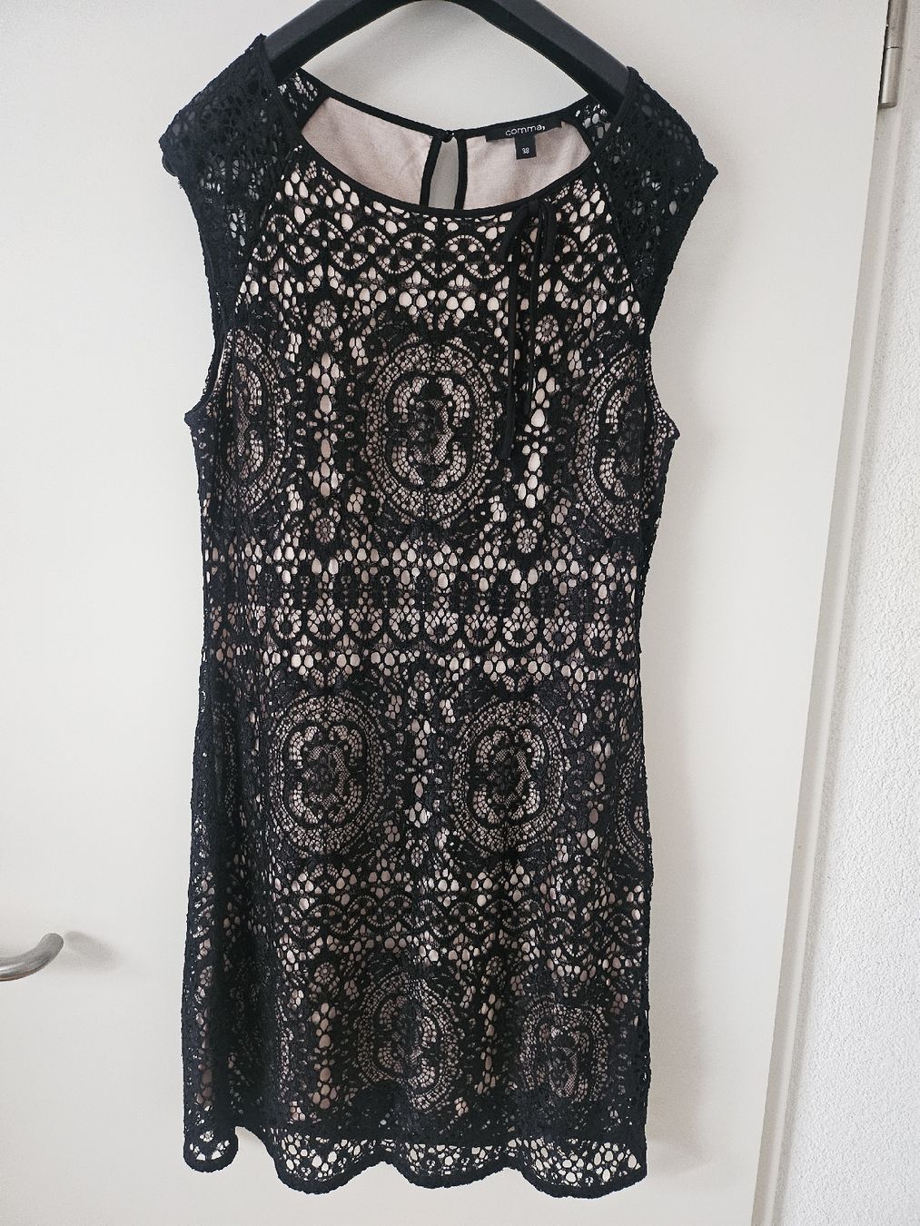 Comma Kleider: Filigranes Kleid in Grösse 38 – Gebraucht aus Schupfart von Herz24 1