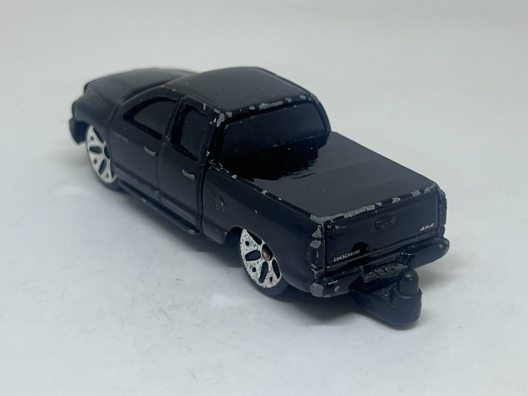 Maisto Modellini d'auto: Maisto Dodge Ram Quad Cab #236 – Usato da Wildegg venduto da LaaBoutique 2