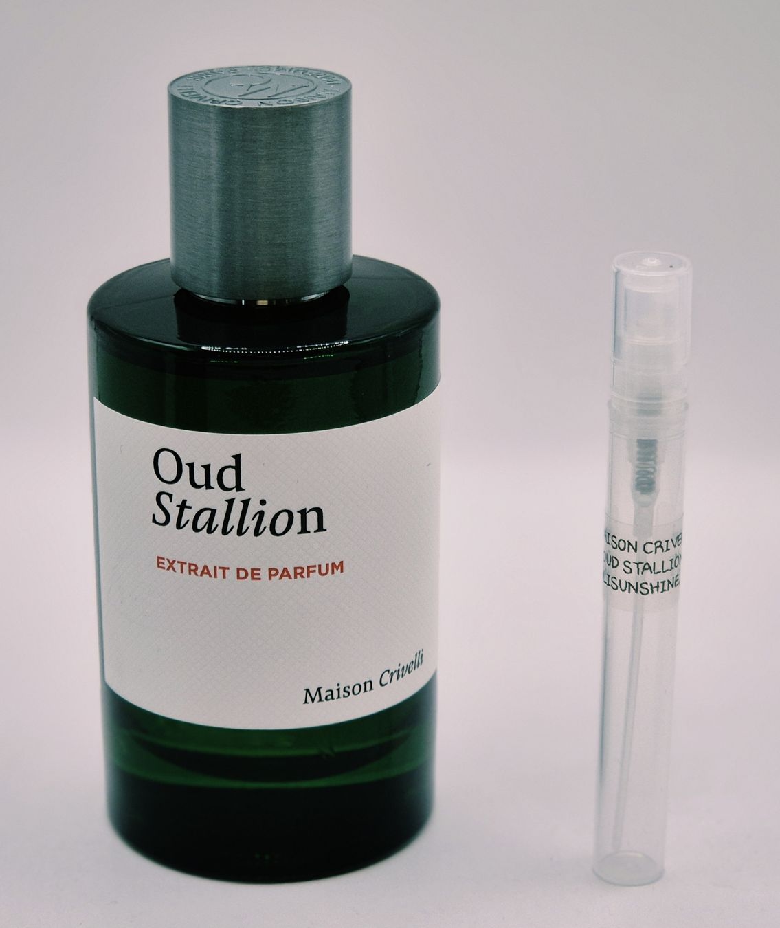 Profumi & Eau de Toilette: 5 ml OUD STALLION MAISON CRIVELLI EXTRAIT ABFÜLLUNG – Nuovo (secondo la descrizione) da St. Gallen venduto da CaliSunshine