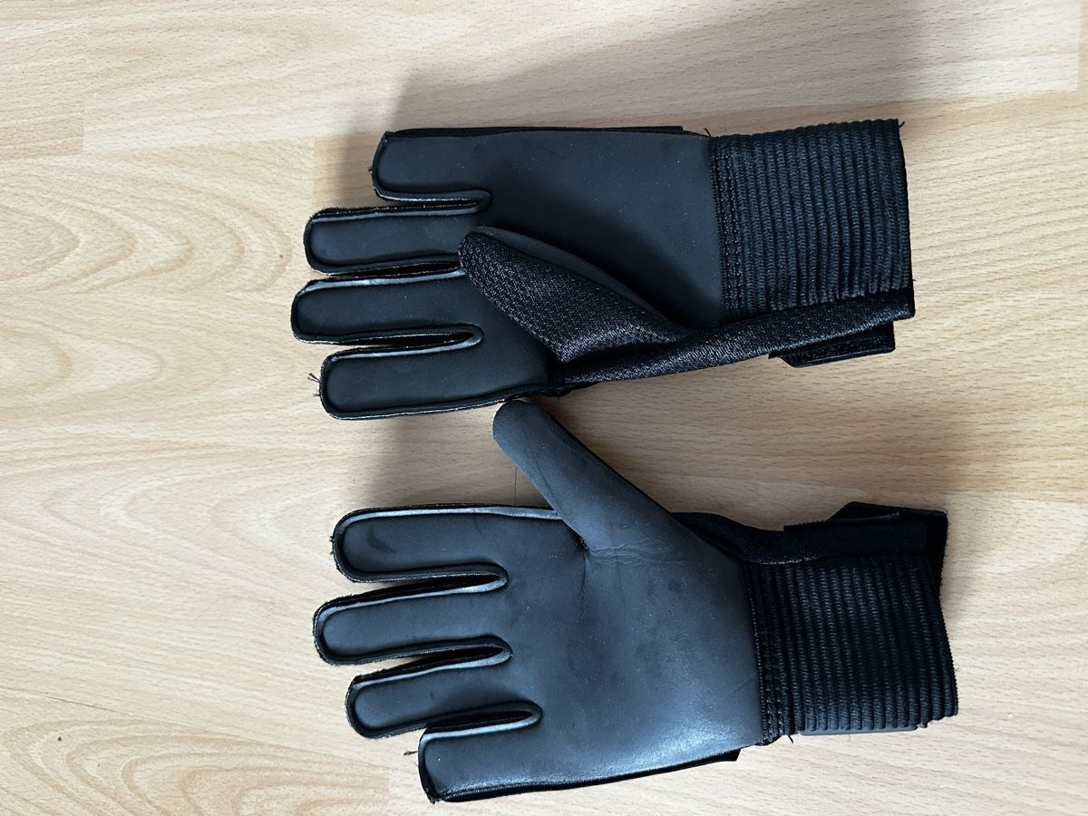 Nike Handschuhe & Handstulpen: Nike JR Match Torwarthandschuhe – Neu (gemäss Beschreibung) aus Bendern von konyali 1