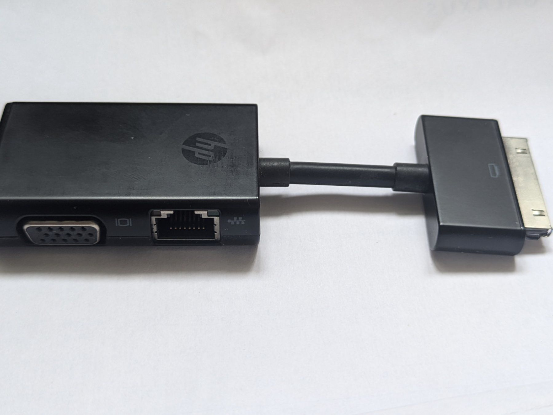 Hewlett Packard Unità & Adattatore: HP Adapter für Laptop VGA-LAN – Usato da Baden venduto da jkallickal 2