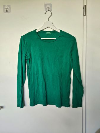 Vibrant green longarm t-shirt