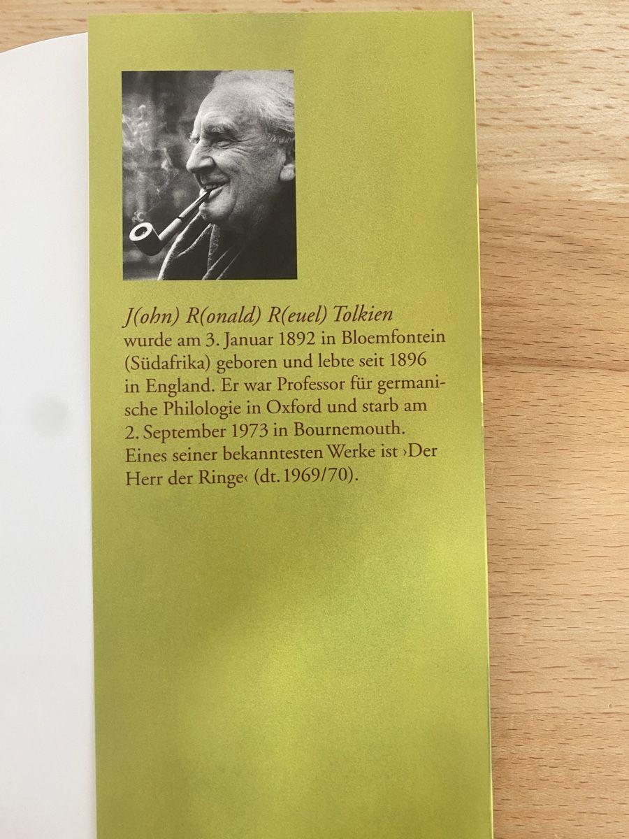 Bücher: Der kleine Hobbit - J.R.R. Tolkien – Gebraucht aus Schwarzenburg von  5