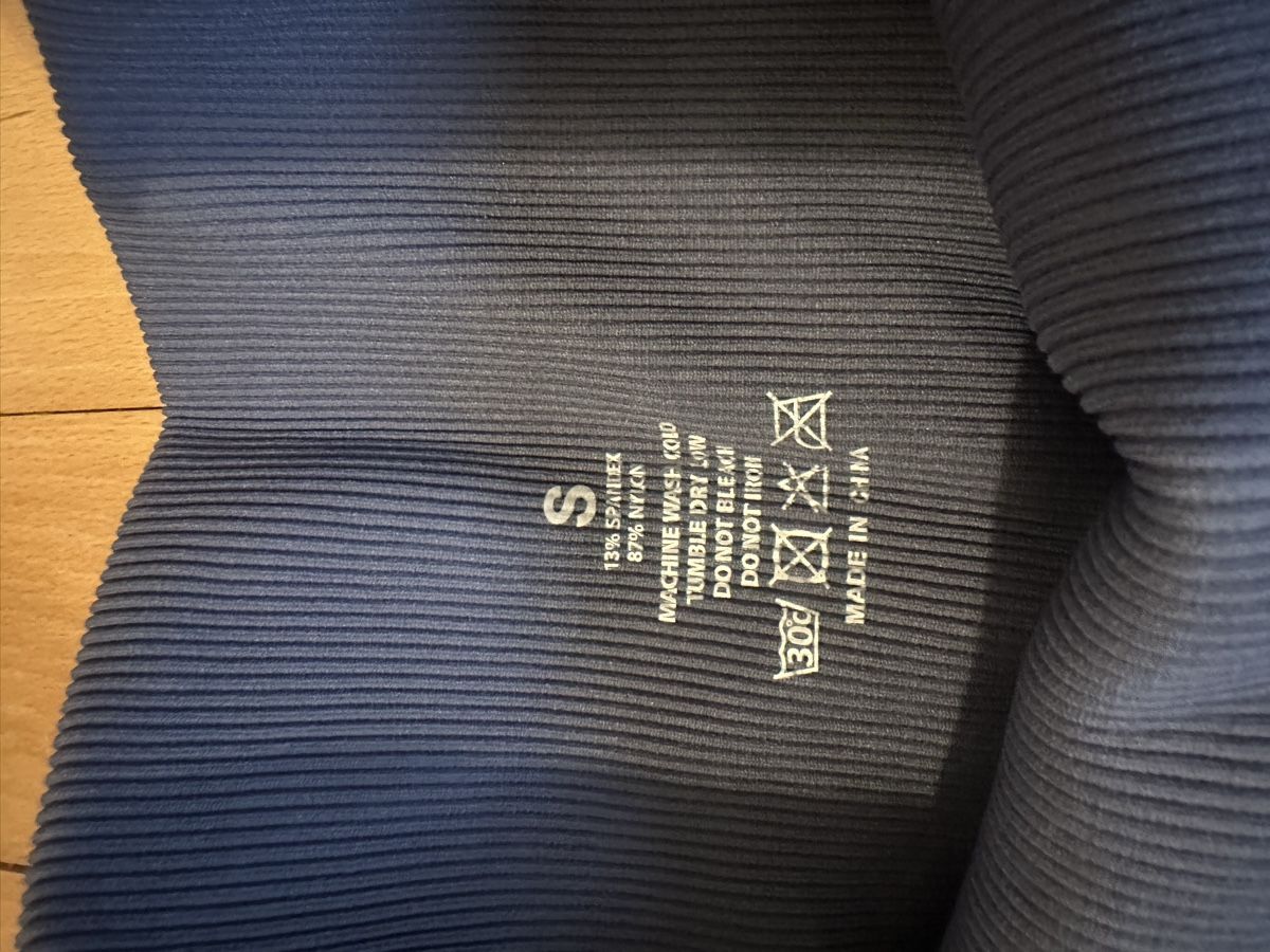 Leggings: Blaue Leggings mit gerafftem Po, Grösse S – Nuovo e nell'imballaggio originale da Luzern venduto da nee_zjh6 4