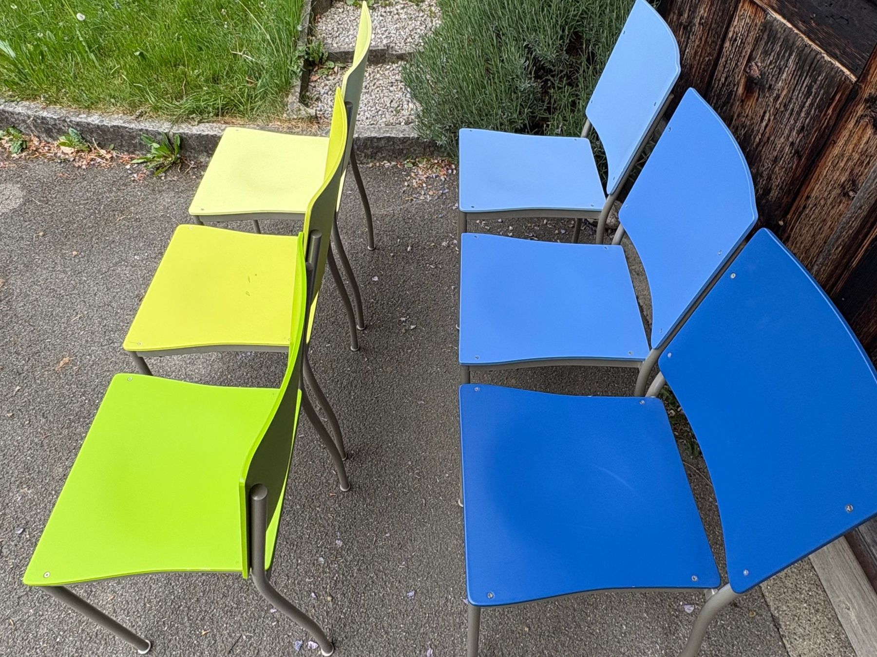 Sedie: 6er Set farbenfrohe Stühle, ideal für Wohnzimmer oder Küche – Usato da Spiez venduto da Kenste 4