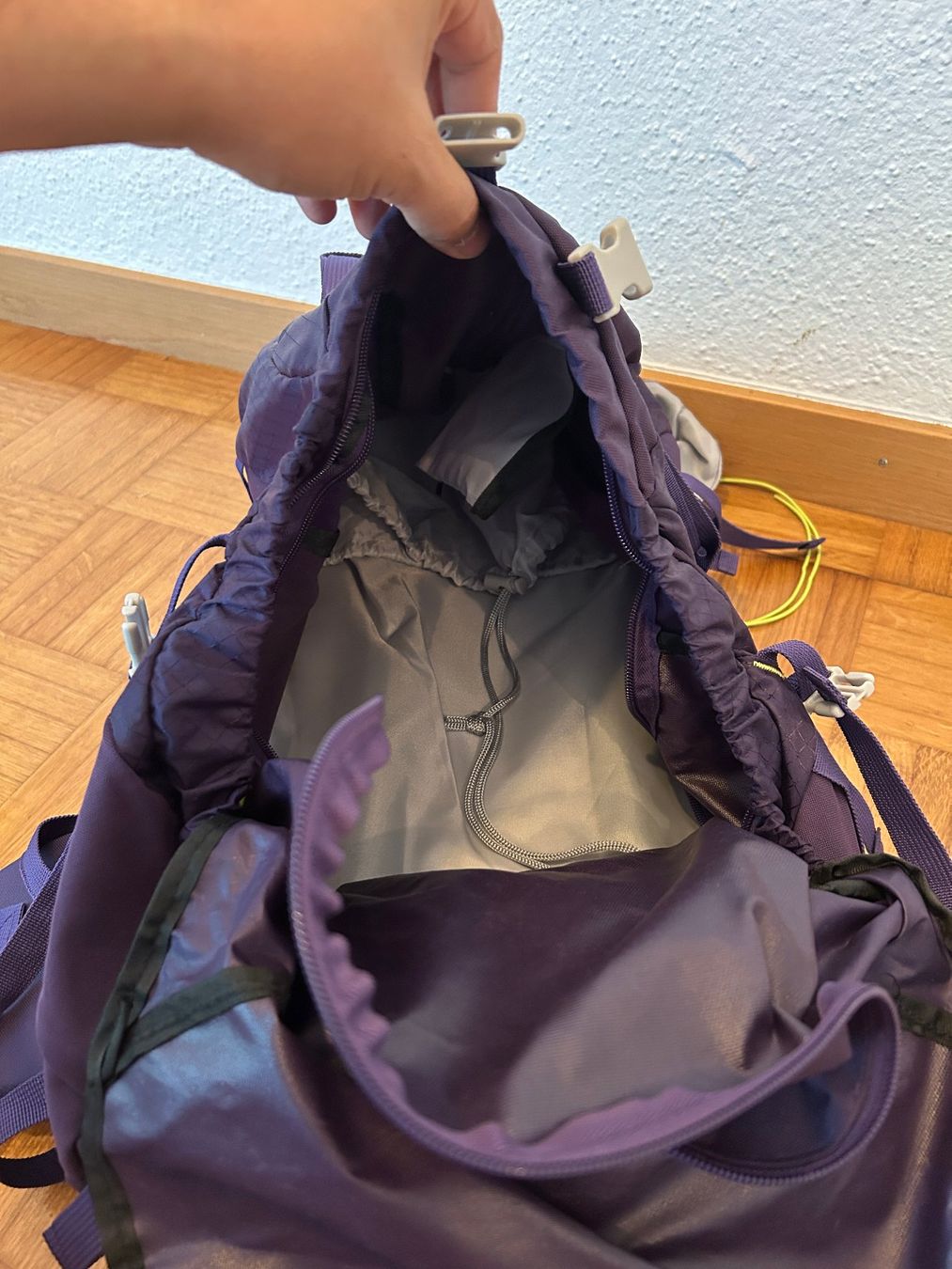 Zaini: Trekkingrucksack violett Grösse S – Usato da Aarau venduto da Maclovio 6