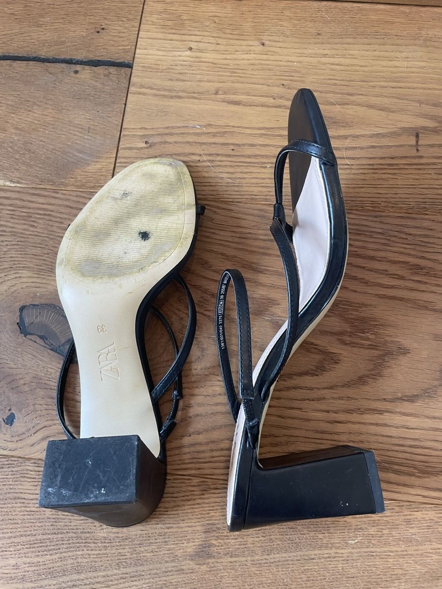 Zara Damenschuhe: Zara Black Heeled Sandals, Size 39 – Neu (gemäss Beschreibung) aus Roche VD von closetcleanse 3