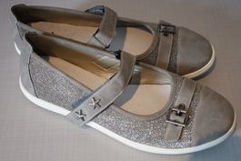 Schuh von Rieker, grau, Gr. 39 (NEU)