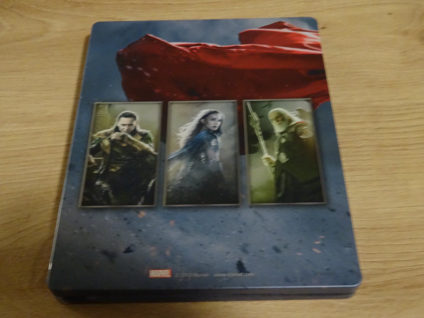 Tutti i DVDs: Thor The Dark Kingdom Steelbook Blu-ray 3D + 2D – Usato da Olten venduto da Disc-Verkauf 2