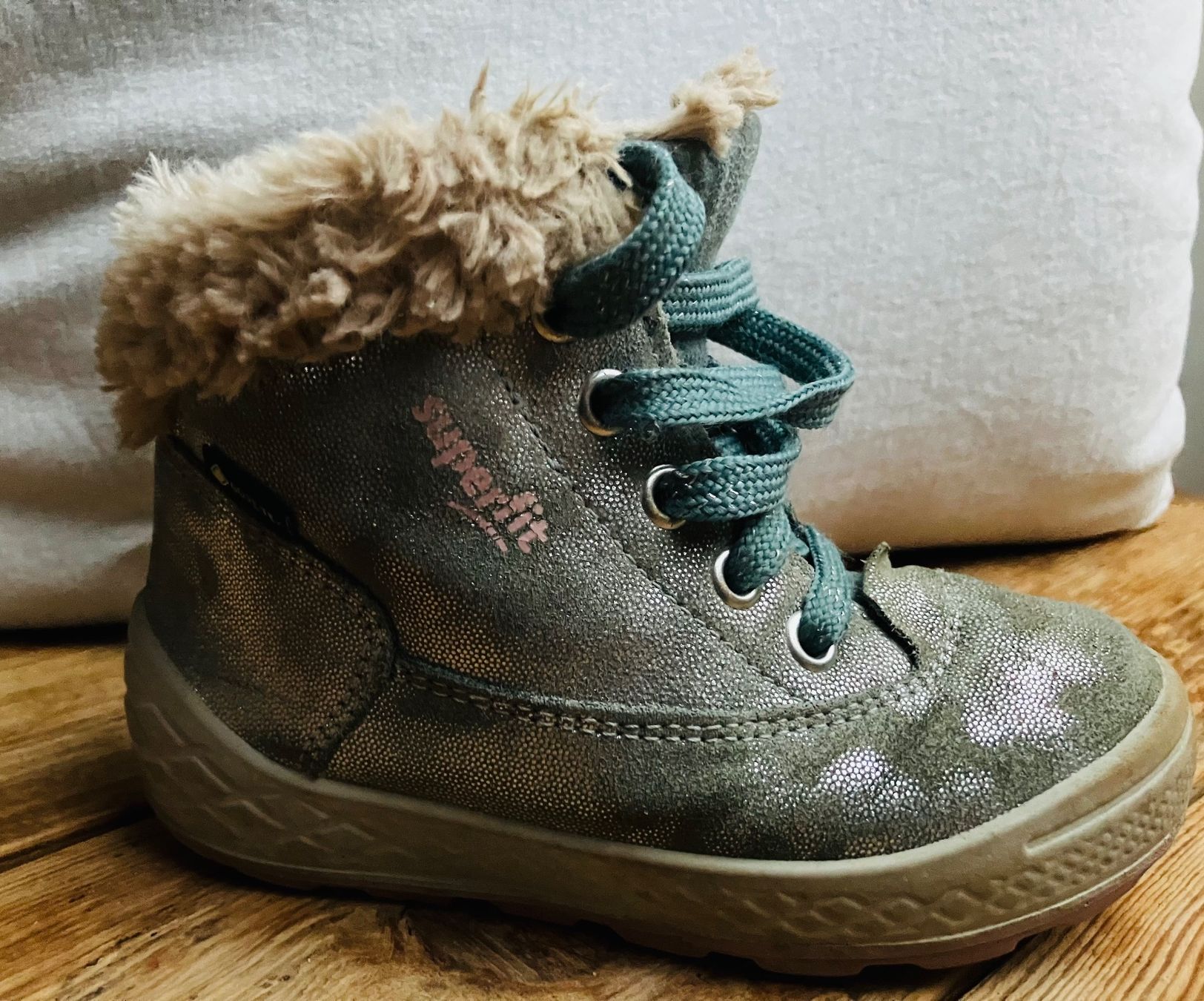 Superfit Schuhe für Mädchen: Winterschuhe  Mädchen 25 – Gebraucht aus Matzendorf von niraluma