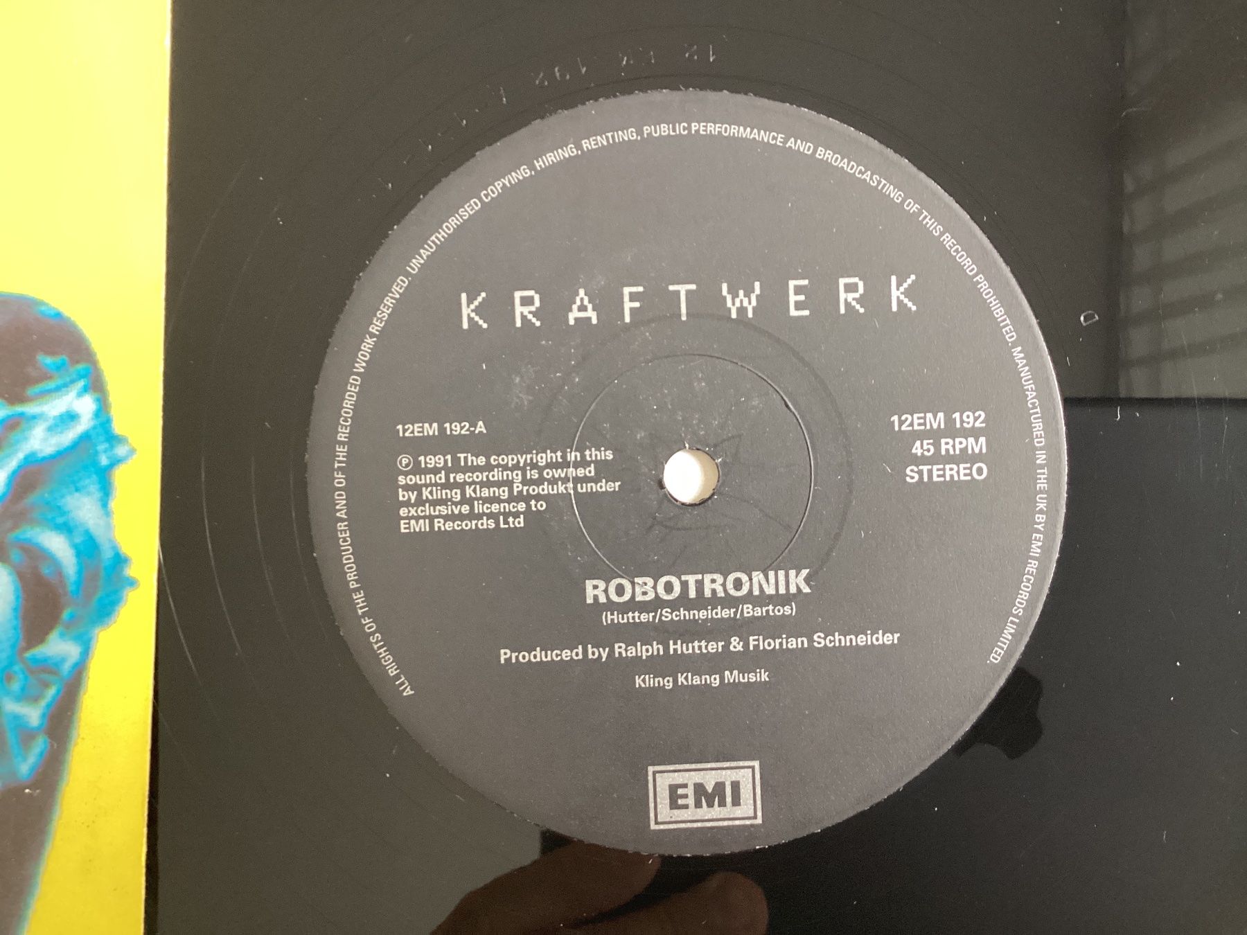 Schallplatten: Kraftwerk Maxi-Single - The Robots – Gebraucht aus Gutenswil von  2