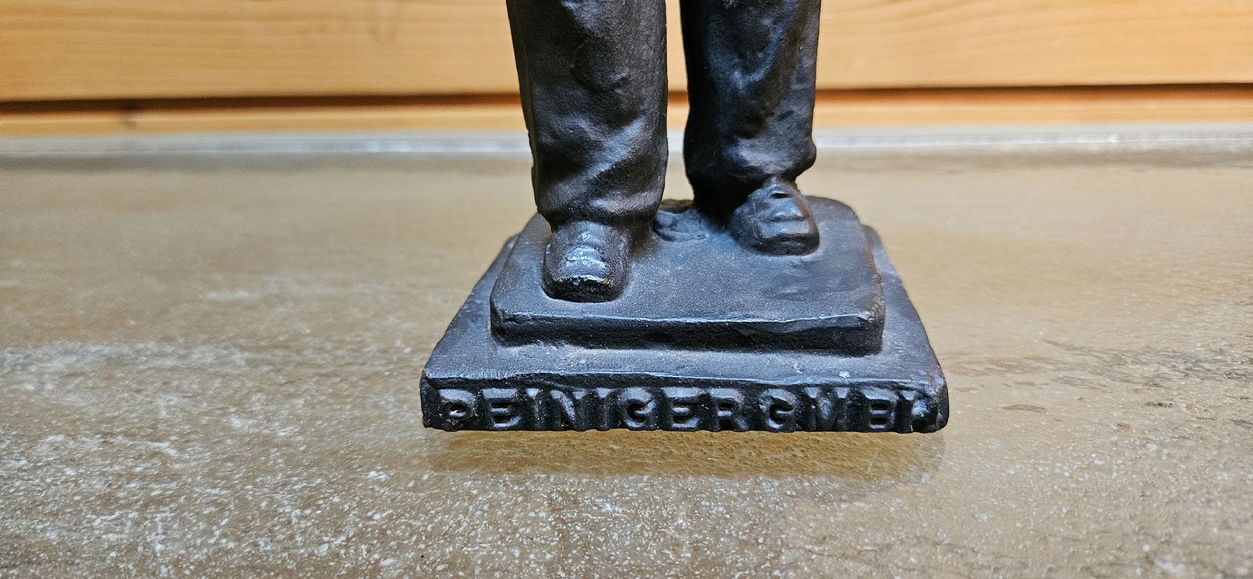 Figuren: Gusseisen Figur  ca. 25cm hoch. – Gebraucht aus Bözberg von L-G 2