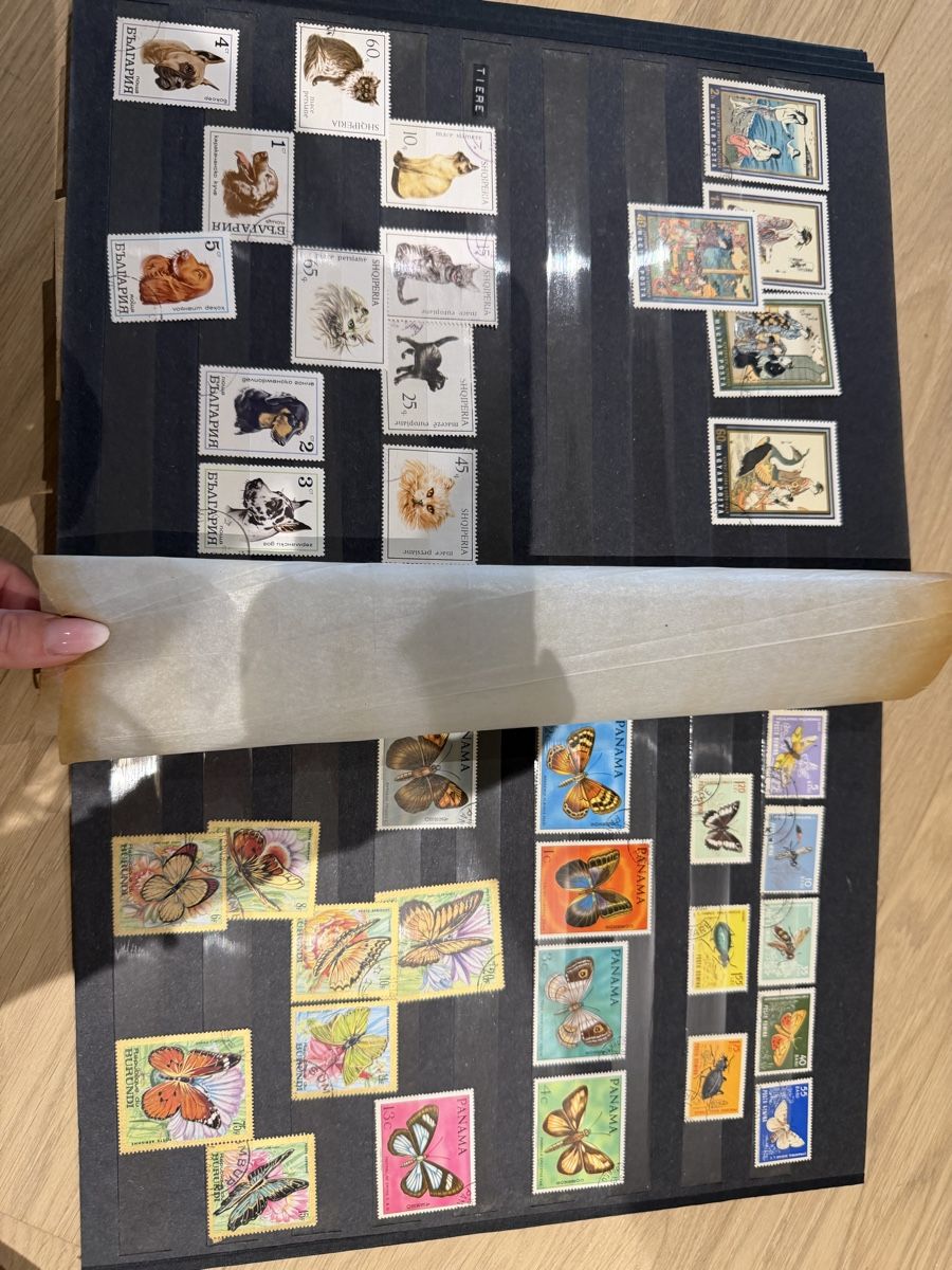 Tutti i francobolli: Stamp Album with Various Stamps – Usato da La Tour-de-Peilz venduto da HOTMI00 9