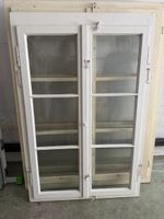 Fenster weiss Holz mit zwei Fluegeln