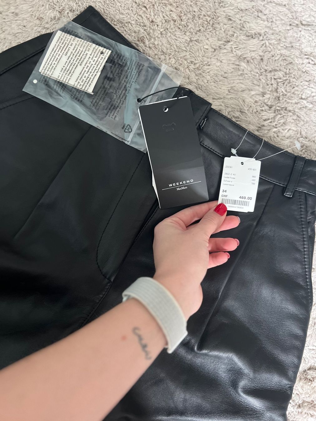Max Mara Pantaloni: Max Mara Leder Bermudas, new – Nuovo e nell'imballaggio originale da Baar venduto da Zlata1 6