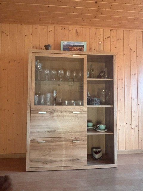 Vitrines: Vitrinenschrank – D'occasion à Fankhaus (Trub) par nic_7fjj