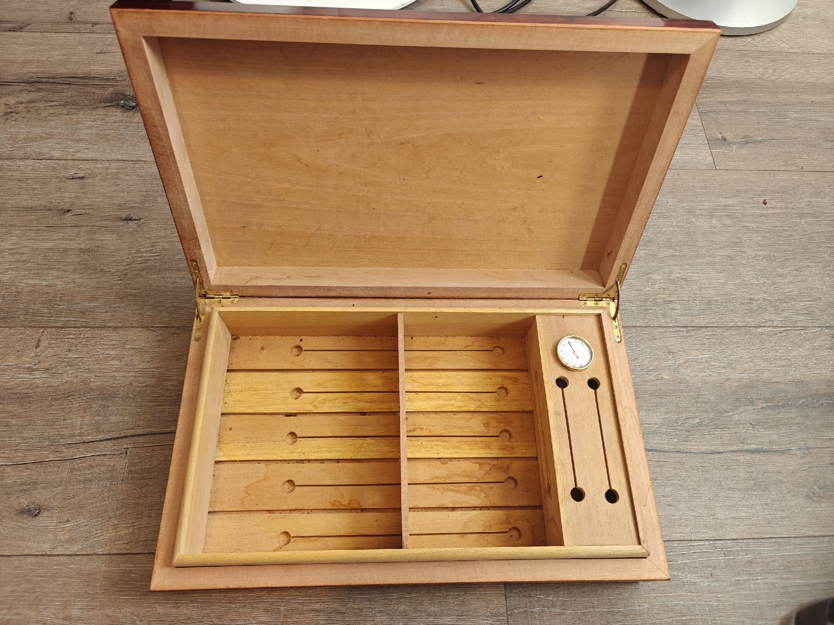 Transportkisten: Zigarrenkiste Holz – Gebraucht aus Luzern von RemsyRainbow 1