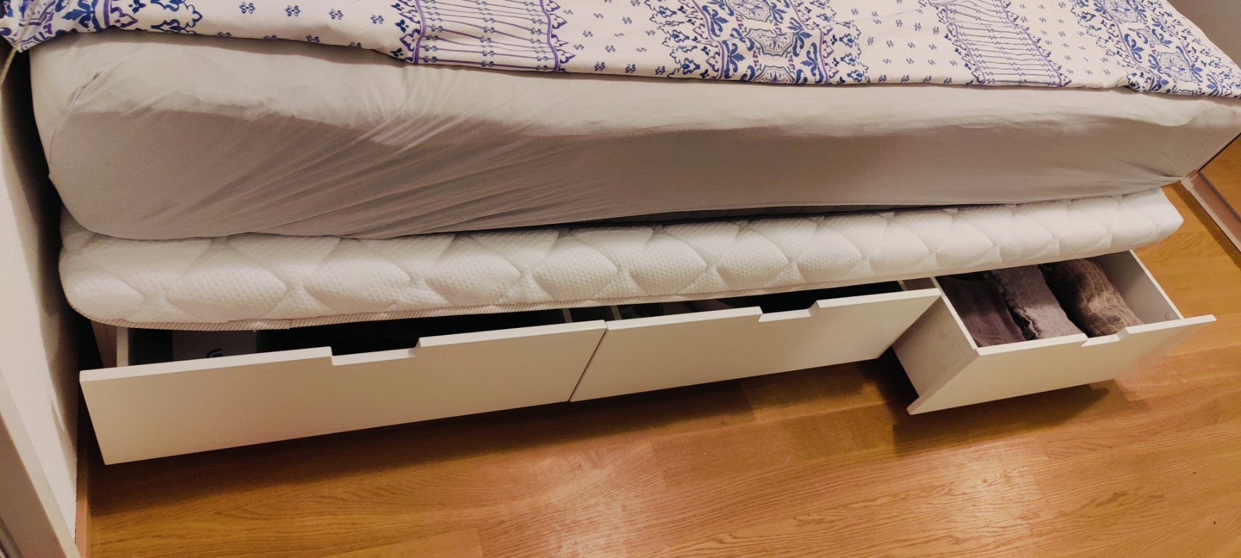 Ikea Letti: Bett 160x200 IKEA Nordli – Usato da Basel venduto da zzmikezz 1