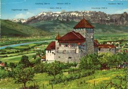 Vaduz   FL   -   Schloss mit Toggenburger Alpem & Säntis