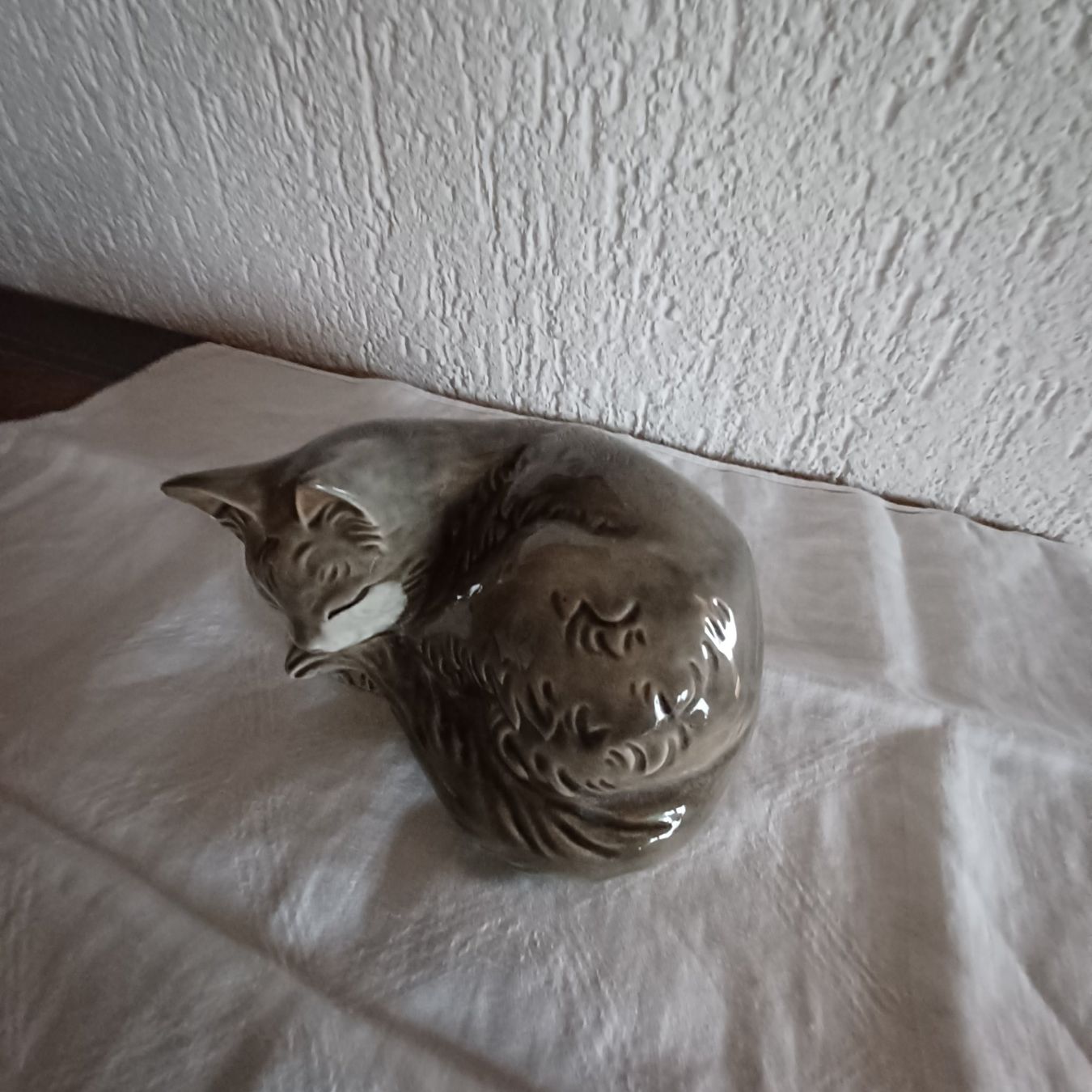 Figuren: schlafende Katze von Goebel 17 cm breit – Gebraucht aus Abtwil SG von luupsy 1