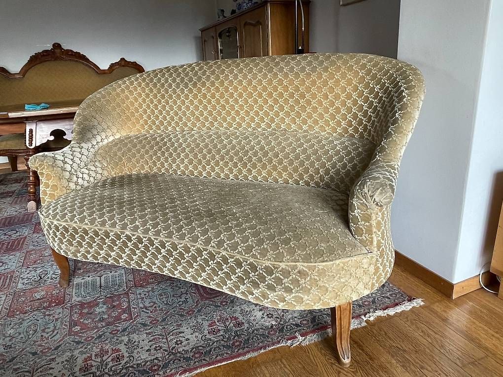 Divani: Kleines Vintage-Sofa – Usato da Ilanz venduto da pat_kz57