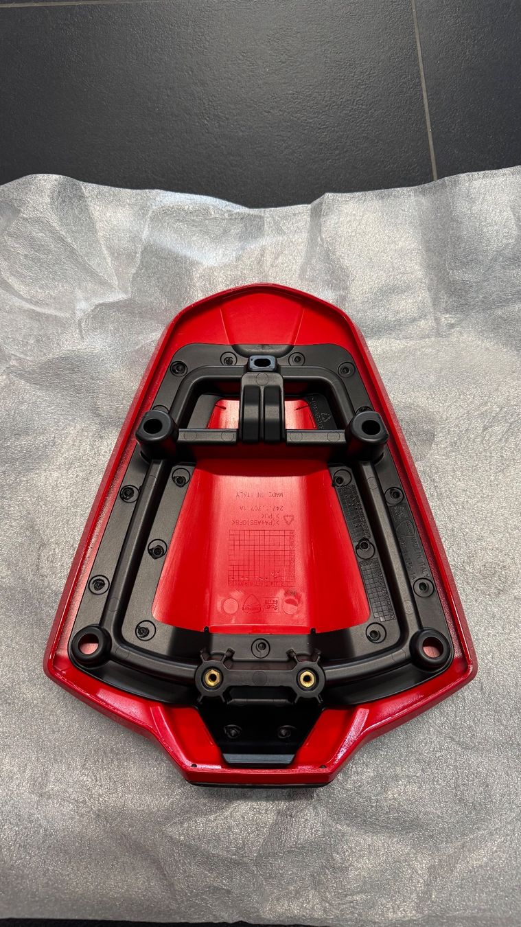 Ducati Tutti i ricambio per moto: Ducati Monster 937 / 950 Monoposto Abdeckung rot – Nuovo e nell'imballaggio originale da Schaenis venduto da Seliner_corse 1