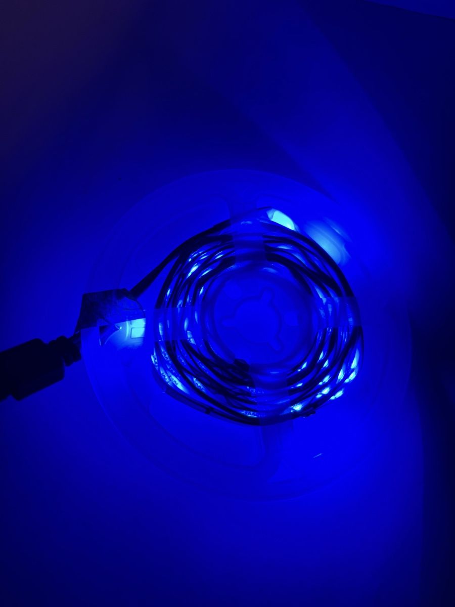 Ghirlande e barre luminose: Bande LED RGB 5m avec télécommande et application – Nuovo (secondo la descrizione) da Cheseaux-Noréaz venduto da therese09 1
