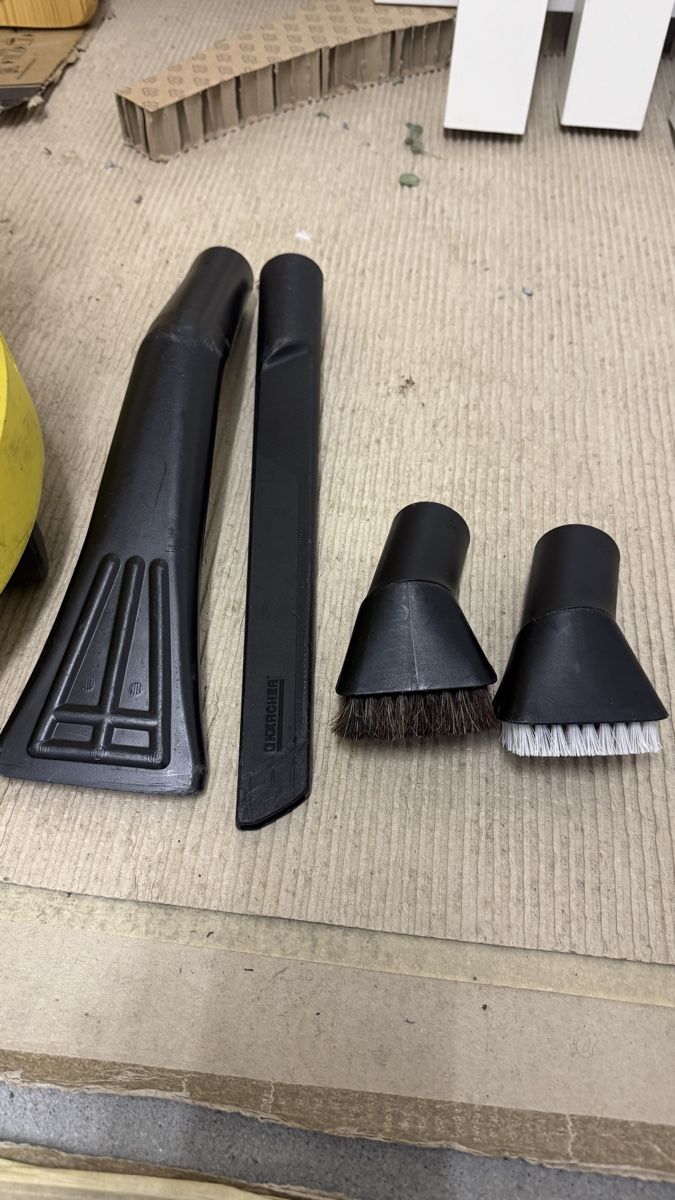 Kärcher Aspirapolveri & Accessori: Kärcher WD 3 Staubsauger, – Usato da Langenthal venduto da LO-RI-17-11 5