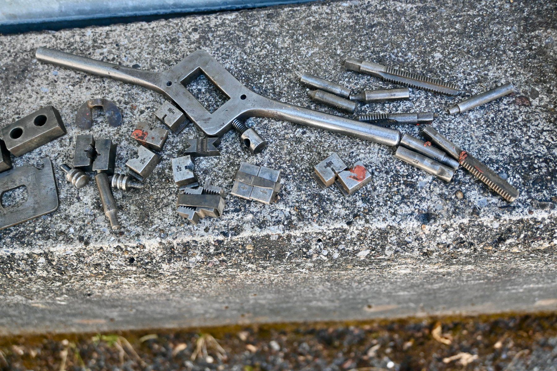 Alle Werkzeuge: Antikes Gewindeschneidset Gewindebohrer EVENTUS NR. 3 – Gebraucht aus Pfaffhausen von mono_rec 8