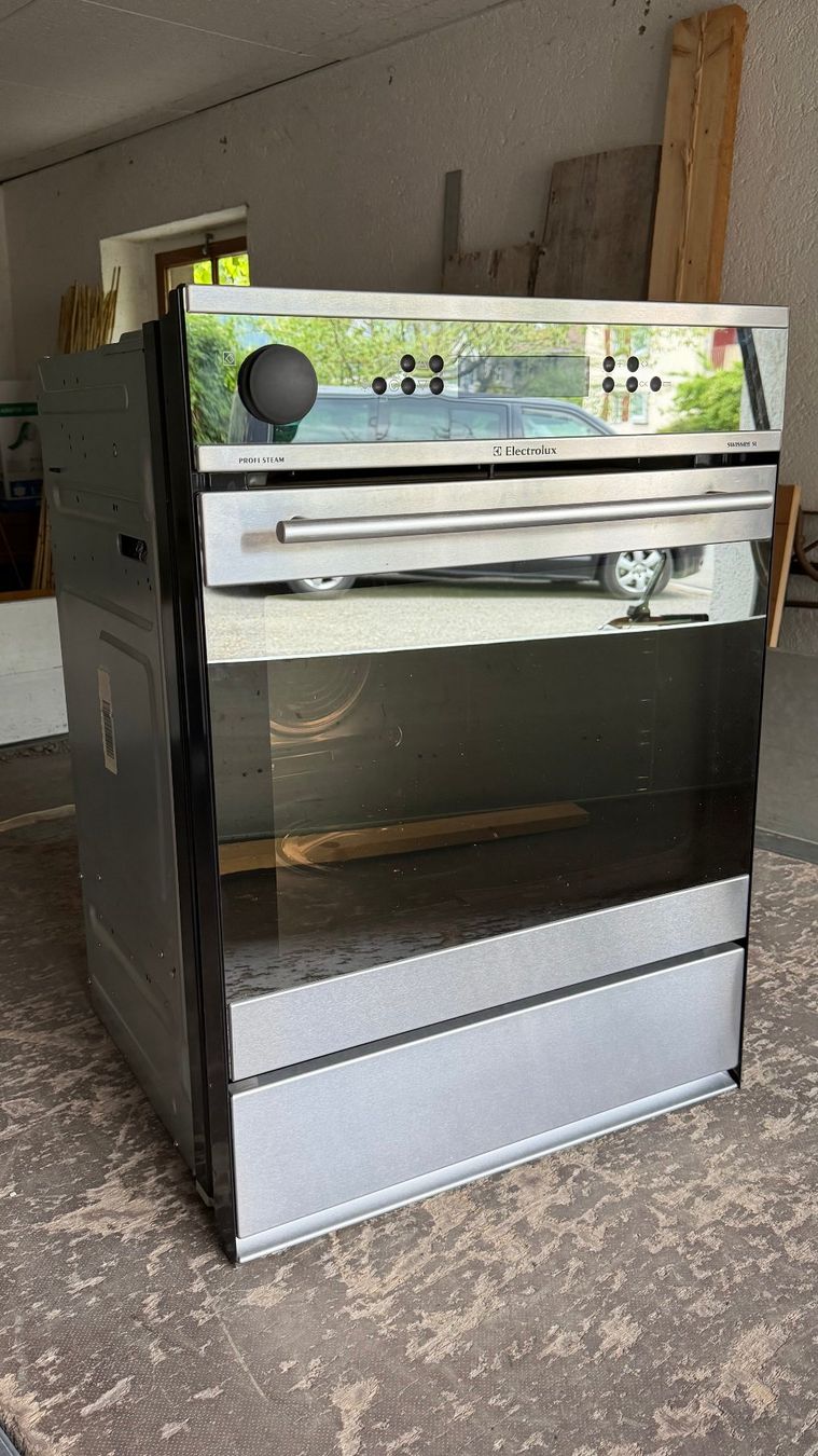 Electrolux Fours: Backofen Elektrolux – D'occasion à Bad Ragaz par Freiflug
