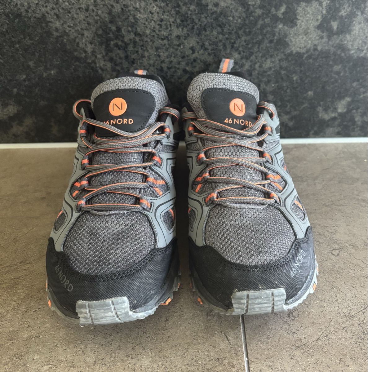 46 Nord Scarpe da uomo: 46 NORD  chaussures de trekking – Usato da Corpataux venduto da seniz