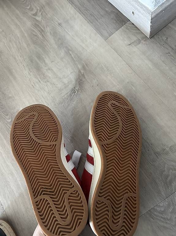 Herrenschuhe: Adidas Campus 00's rot – Gebraucht aus Lenzburg von mir_rnb9 2