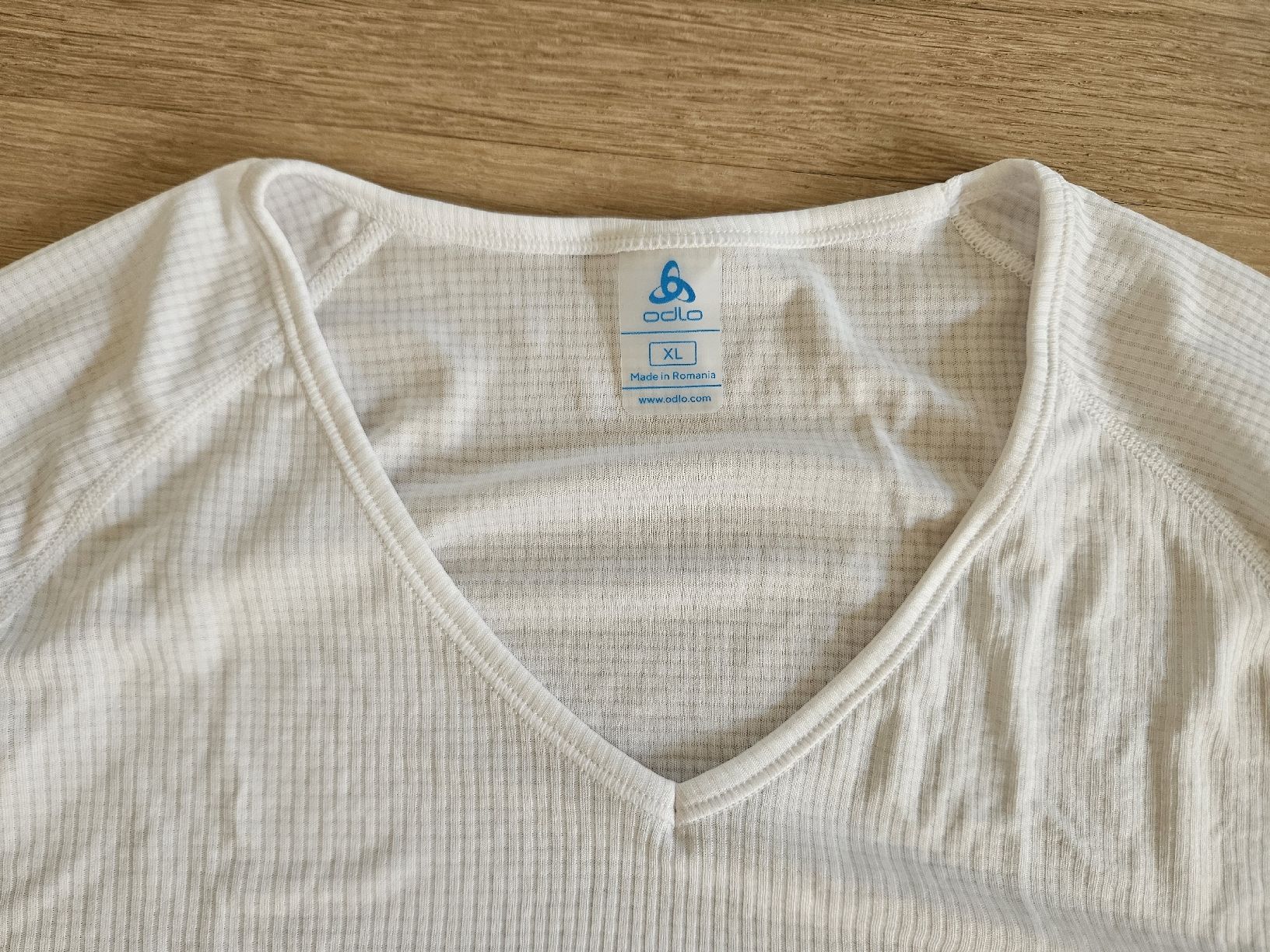 Odlo T-shirt: Odlo Funktionsshirt weiss, Grösse XL - Neu – Nuovo (secondo la descrizione) da Altdorf UR venduto da blue_67 2