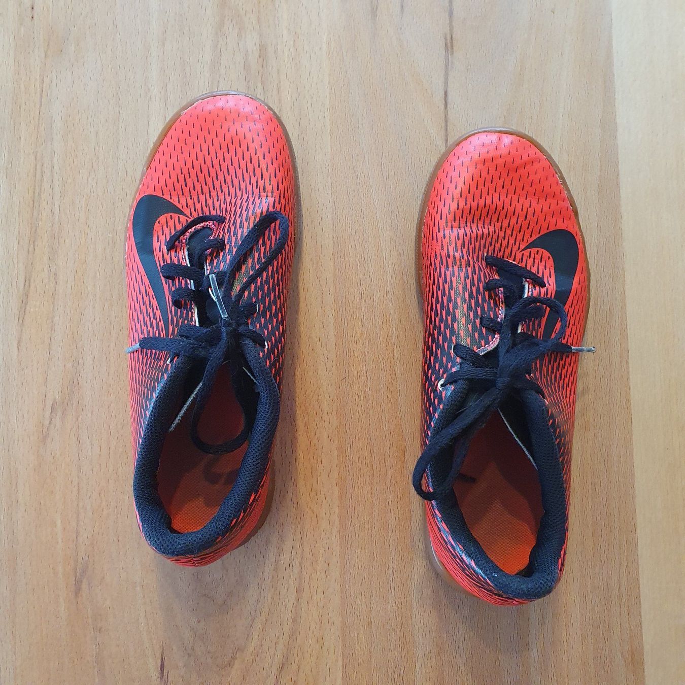 Nike Scarpe per ragazzi: Fussballschuhe v. Nike, Gr. 37.5 – Usato da Bilten venduto da pelanov 3