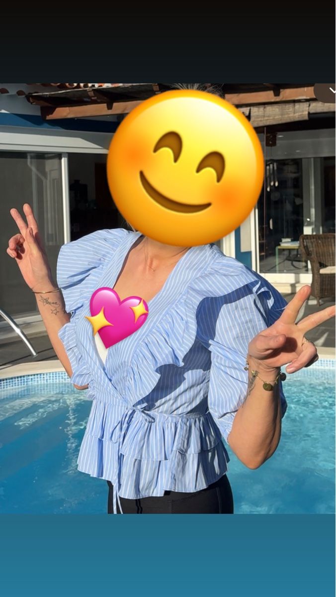 Camicette: Sommerliche Bluse mit Rüschen, Grösse M, gestreift – Usato da zürich venduto da Bailey17 4