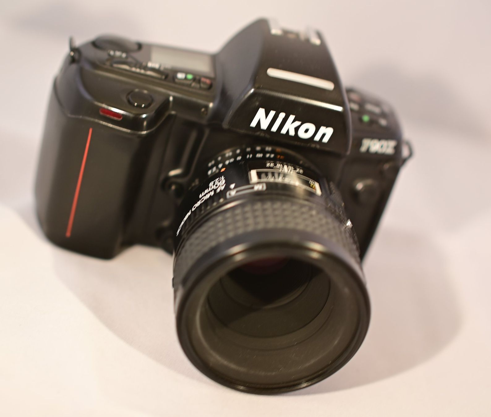 Nikon Appareil photo: Nikon F90X mit Macro Objektiv – D'occasion à Uster par Stoessda 3