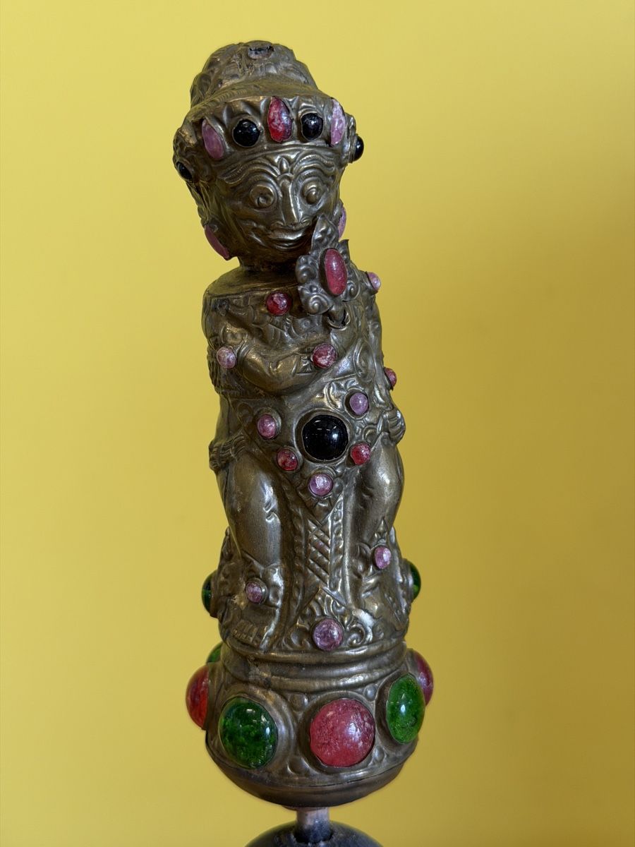 Figurines: Antik Figur mit Schmucksteinen, 20cm. – D'occasion à Strengelbach par RaenAntikDesign 1